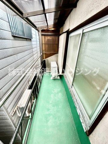 花園東町１丁目テラスハウスのバルコニー
