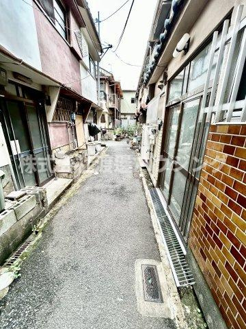花園東町１丁目テラスハウスの周辺