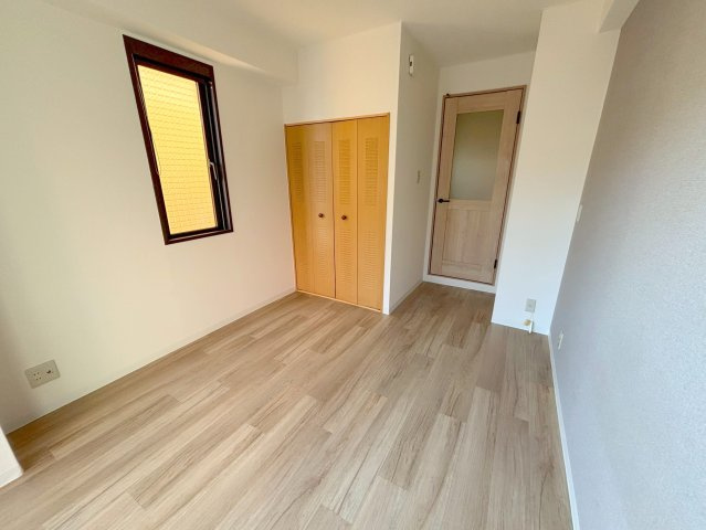 ヴィラ・リベルテ下新庄の居間・リビング