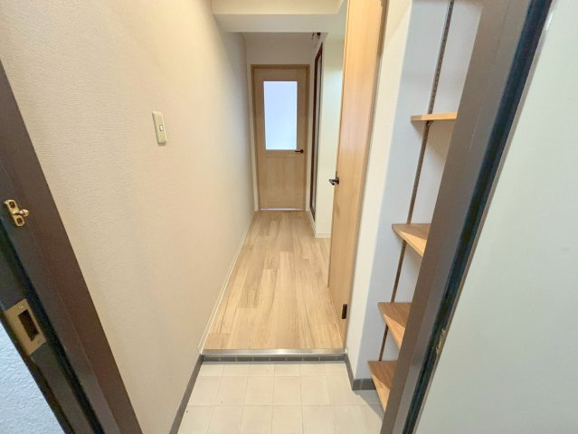 ヴィラ・リベルテ下新庄の玄関