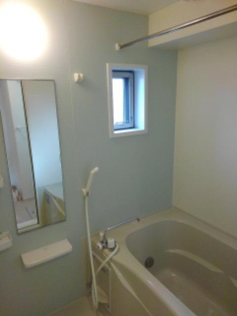 ラフレシール あきる野の浴室