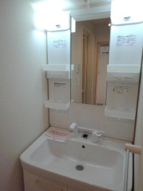 ラフレシール あきる野の洗面所