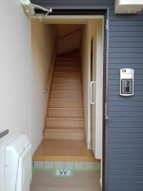 ラフレシール あきる野の玄関