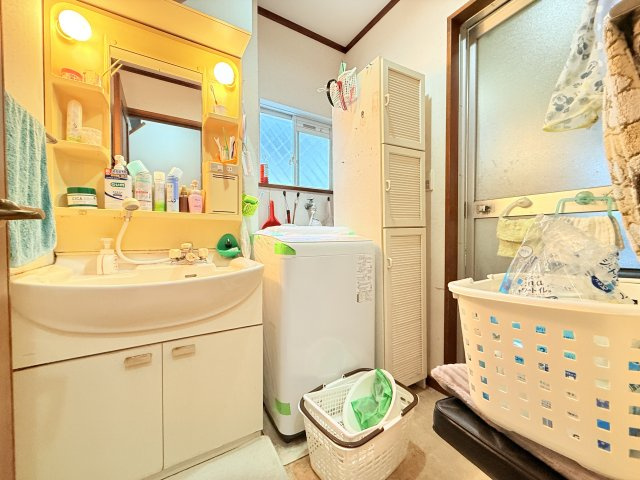 かすみがうら市稲吉南中古住宅の独立洗面台