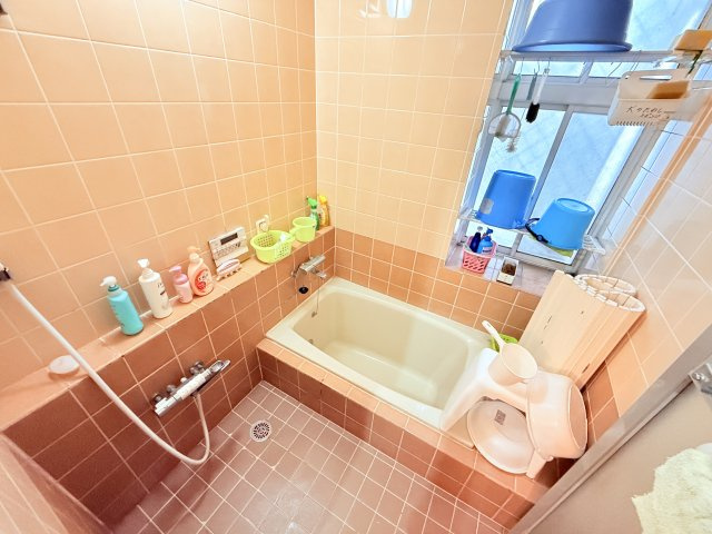 かすみがうら市稲吉南中古住宅の浴室