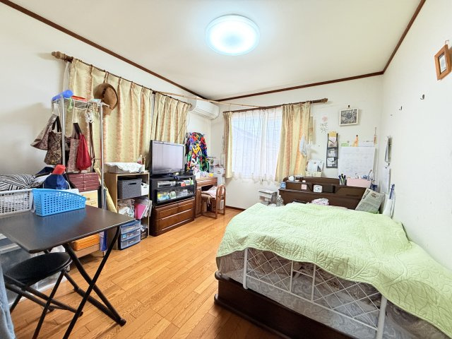 かすみがうら市稲吉南中古住宅の洋室