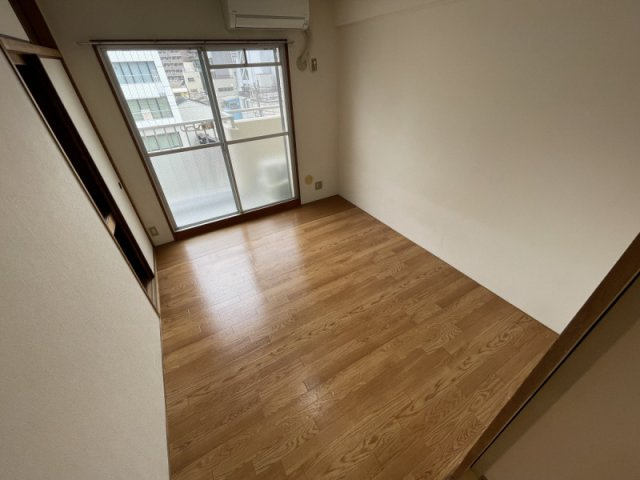 メゾン三宮の居間・リビング