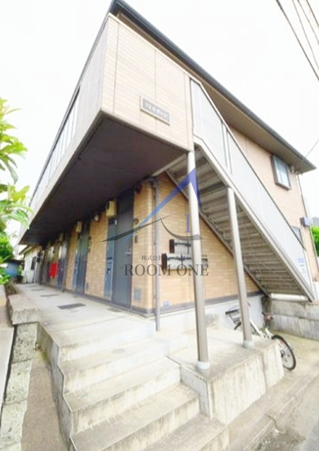 リトルターンのエントランス|エントランスです。