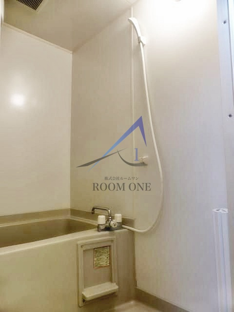 リトルターンの浴室|お風呂です。