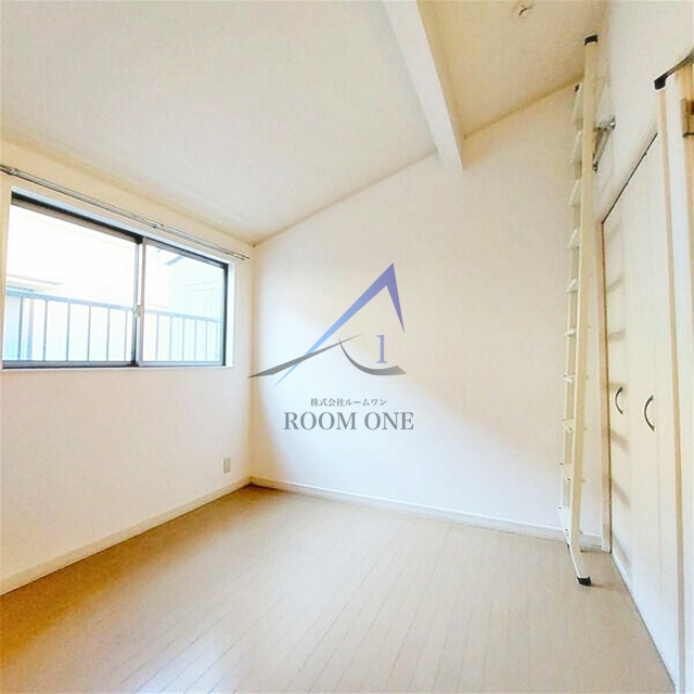 ビッグゼンⅡの居間・リビング|洋室のお部屋です。