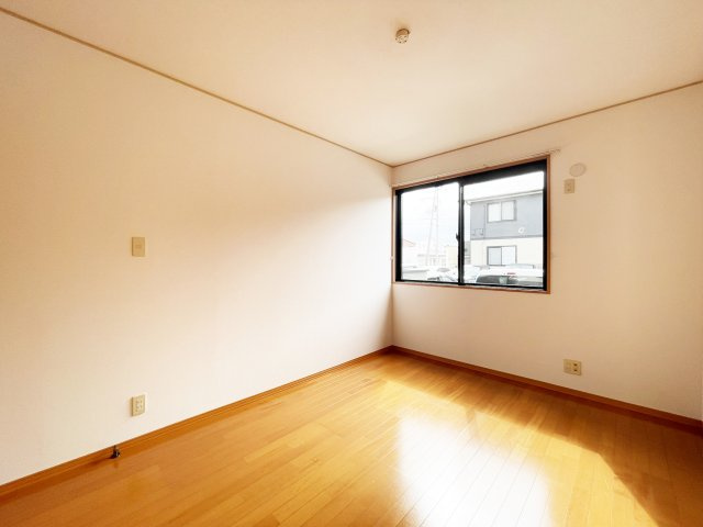 ルミエール A棟の居間・リビング