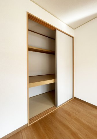 ルミエール A棟の収納