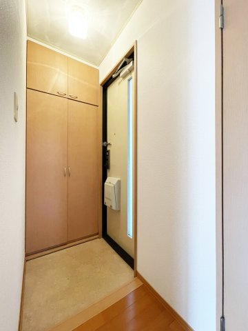 ルミエール A棟の玄関