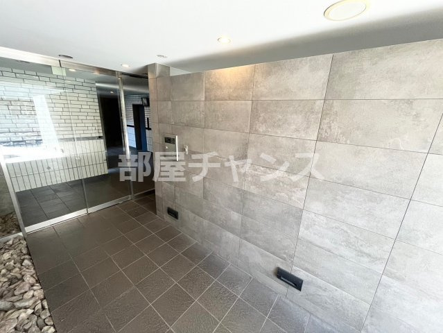 ル・ブルー鶴舞のエントランス