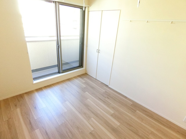 プチメゾン横山の居間・リビング