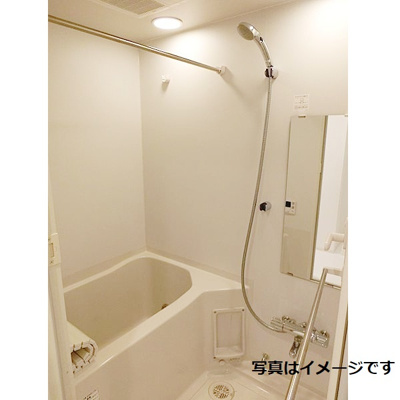 【内装】 | ZOOM神宮前 | 明るい室内です