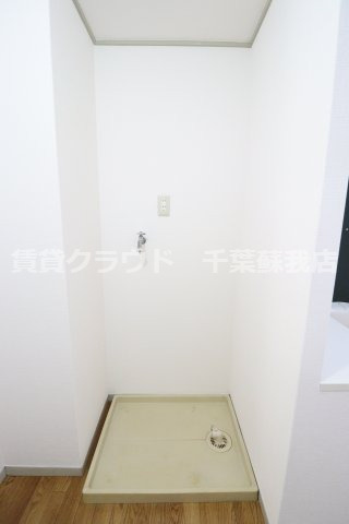 キャロットハウスの洗面所|室内洗濯機置場