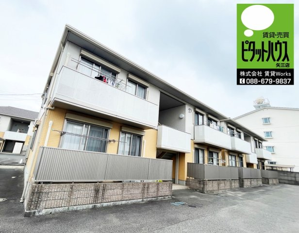 クラヴィエ南昭和 D棟の外観