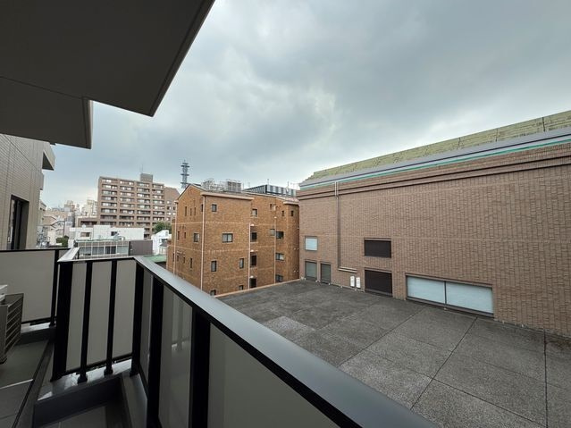 千代田区六番町の賃貸マンションのバルコニー|同タイプ参照