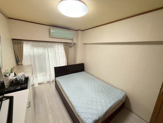 志津住宅の洋室