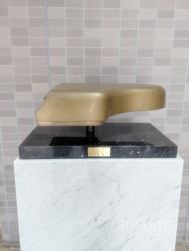 セレーノ日辰のエントランス|落ち着いたエントランスです