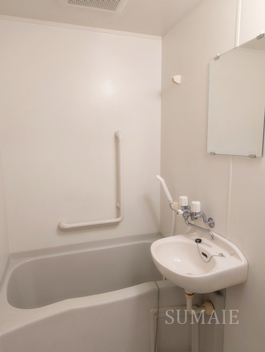 セレーノ日辰の浴室|コンパクトで使いやすいお風呂です