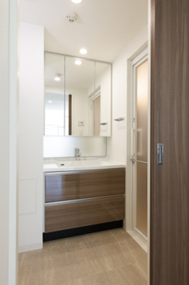 【洗面所】 | オアーゼ新宿西落合レジデンス | ※写真は同タイプ住戸です。