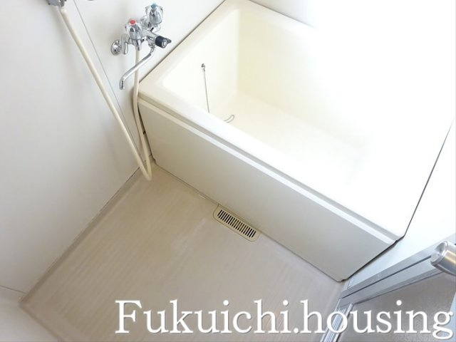 ハイフラット赤堤の浴室