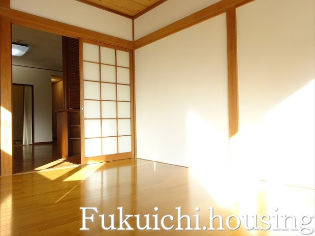 ハイフラット赤堤の居間・リビング