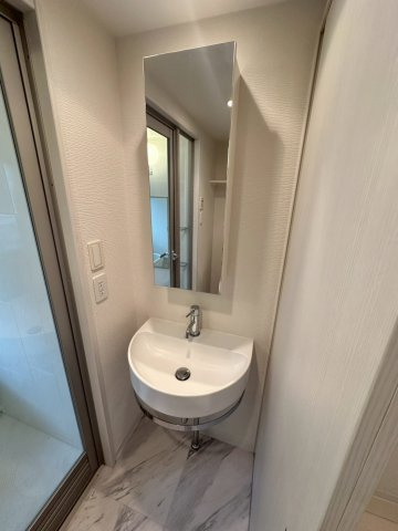 アークリヴェールの独立洗面台