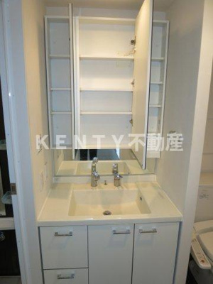 【洗面所】 | レジデンス大森 | スペースが確保できる洗面所です