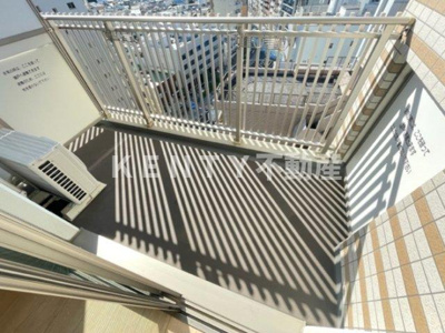 【バルコニー】 | カスタリア大井町 | 外からの目が気にならないバルコニーで洗濯物が干せます