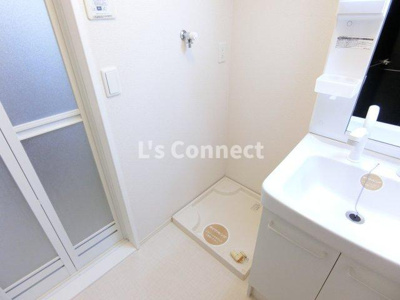 【設備】 | ディアコートＦ | 室内洗濯機置き場には排水パン付き。