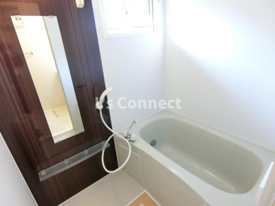 【浴室】 | ディアコートＦ | 追焚き機能付きのお風呂。