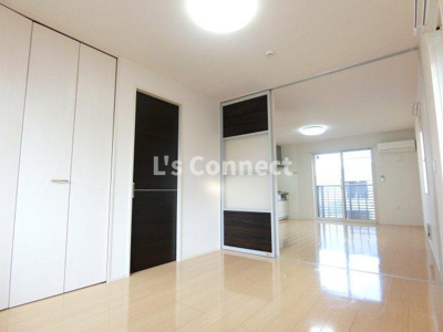 【その他】 | ディアコートＦ | ６．１帖の洋室は寝室として使えます。