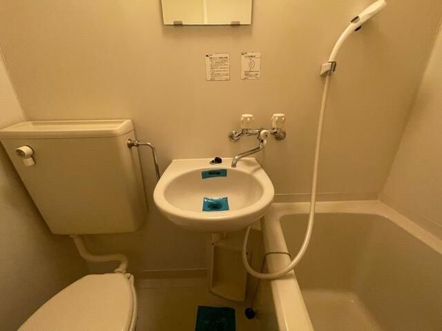 アパルトマン四谷の浴室