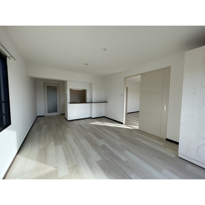 【居間・リビング】