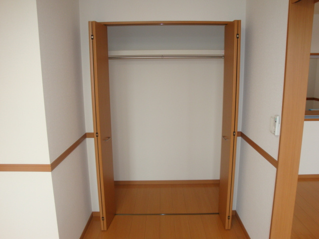 セドナの収納|南側洋室クローゼット