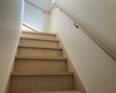 【その他】 | ふじみ野市大原１丁目戸建て | 階段　内装前