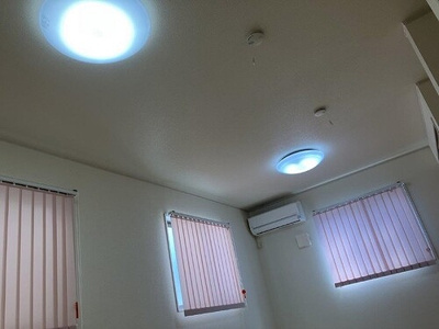 【設備】 | ふじみ野市大原１丁目戸建て | エアコン3基（LDK・洋室8畳・洋室10畳）内装前