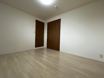 【内装】 | プレジデント岩沼 | 洋室