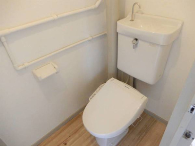 【トイレ】 | ビレッジハウス服部2号棟 | ビレッジハウスの同一物件・同一タイプの間取りの写真です