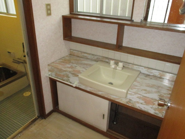 立野南1戸建の洗面所