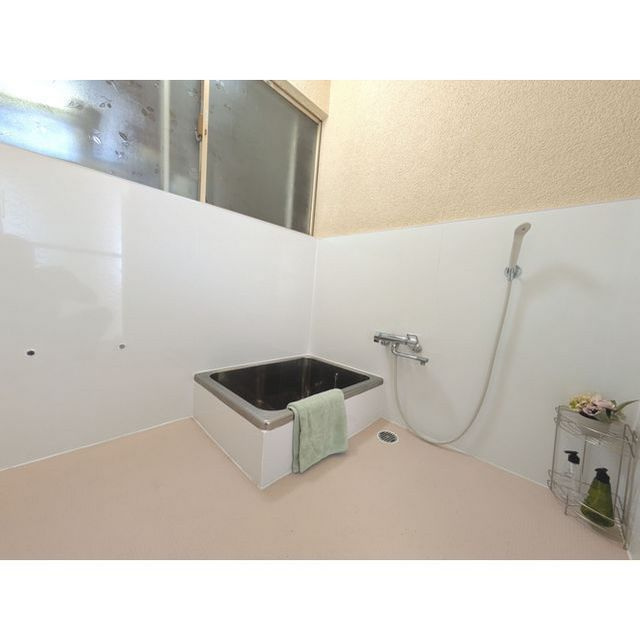 ラ・ファミリア-kawanone-の浴室