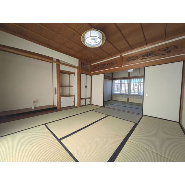 ラ・ファミリア-kawanone-の内装