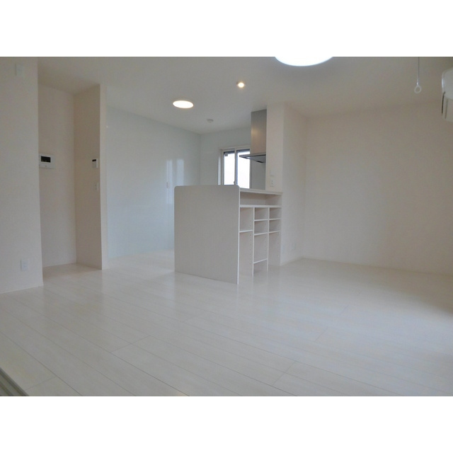 フェリーチェガーデンの居間・リビング