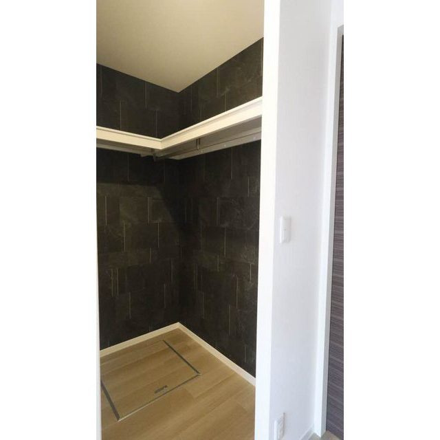 岐阜市切通６丁目のアパートの収納