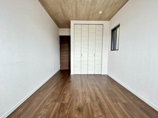 【洋室】 | 洋室6.5帖