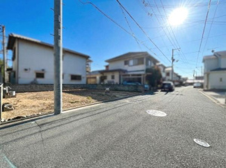 【前面道路含む現地写真】