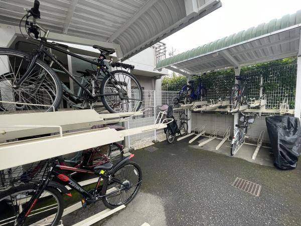 【駐車場】 | ヒルズ武蔵中原ウエストウィング | 空き状況に関しましてはお気軽にお問合せ下さいませ。
